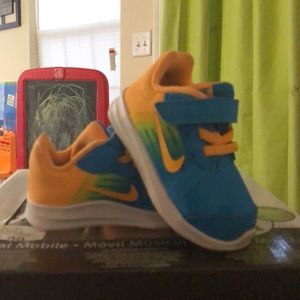 Nike Downshifter 8 series